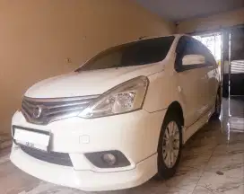 Nissan Grand Livina Highway Star Facelift 68.300 Km Putih AT