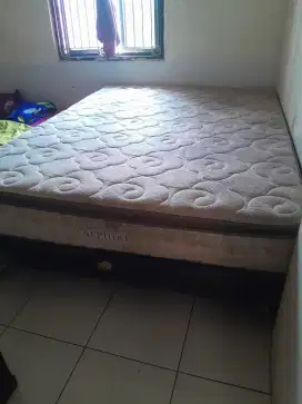 Springbed Guhdo ada 2 unit nomor 2 dan nomor 3