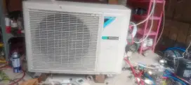 Ac daikin inverter 1 pk