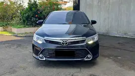 Toyota Camry 2.5 V AT Hitam NIK 2017 Antik Low KM 30rb Record