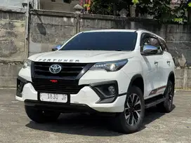 Fortuner VRZ TRD SPORTIVO Diesel AT Tahun 2019 Putih Super Murah Mewah