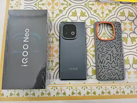 Vivo IQOO NEO 10 8/256GB Onyx black garansi panjang pembelian aguatus