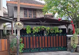 DIjual Rumah 2 Lantai Bagus harga murah SHM di Bendungan Hilir