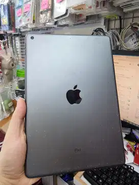 IPAD 8 128GB LENGKAP SIAP PAKAI