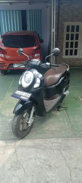 Honda Scoopy Prestige