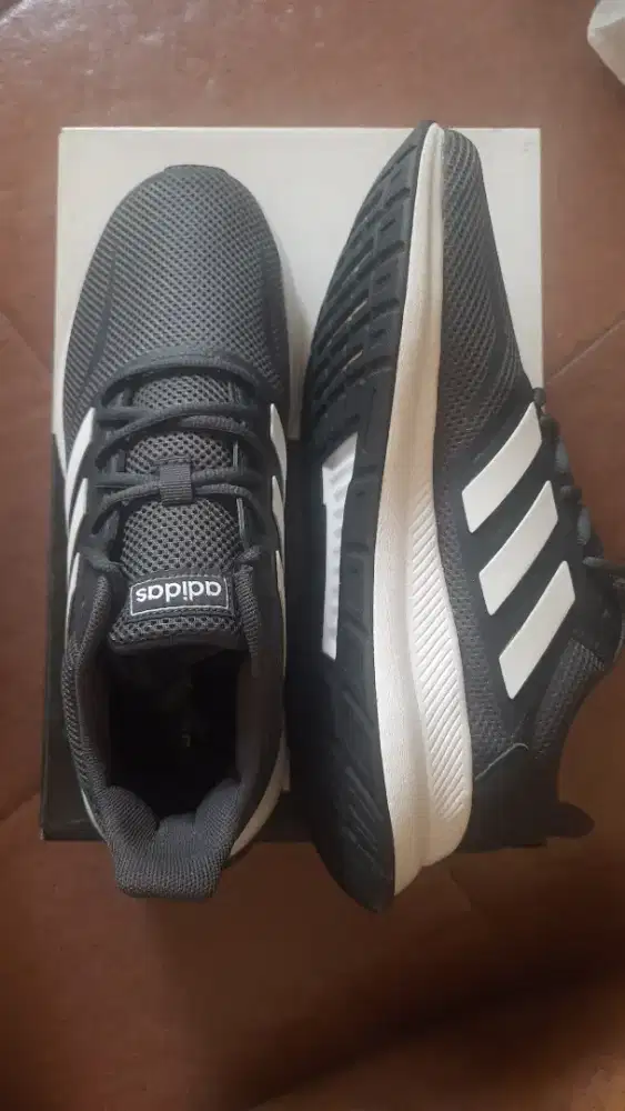 Sepatu Adidas Runfalcon 1.0
