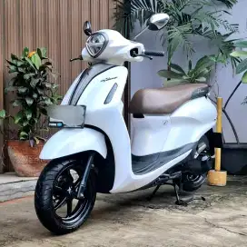 All New Yamaha Grand Filano Luxury 125 cc Tahun 2023, putih