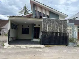 Jual Guesthouse Dekat Jl Kaliurang Km 10, Timur Pasar Gentan Jogja