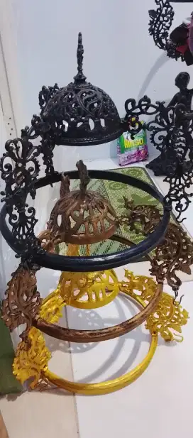 Lampu gantung antik
