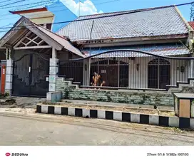 Rungkut Surabaya | Rumah Hitung Tanah 200 m² Penjaringan Sari MERR UPN