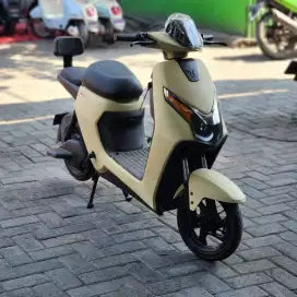 SEPEDA LISTRIK BISA CICILAN TANPA DP 0%