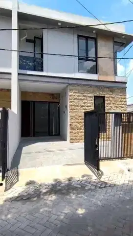 Dijual Rumah Minimalis Modern Baru Gress Simpang Darmo Permai Selatan