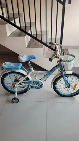 BELI PASTI CUAN..SEPEDA ANAK WIM CYCLE EDISI FROZEN BLUE 90% JRG PAKAI