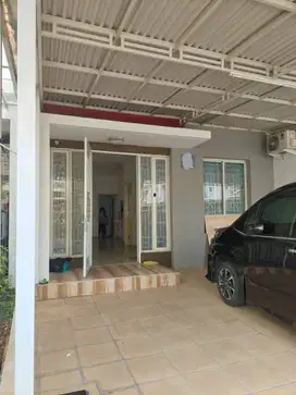 Disewakan Rumah Cluster Amerika di Green Lake City