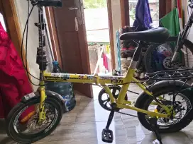 Sepeda lipat anak