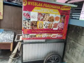 Gerobak bekas seblak jual murah 700 ambil kelokasi