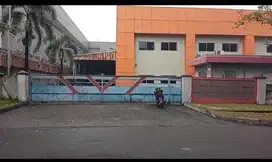 Disewakan Gudang Luas 5000 Free Hoist 7,5 ton di jababeka