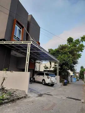 DIJUAL KOST EKSKLUSIF Tiyasan, condongcatur di harga 2,75 milyar.