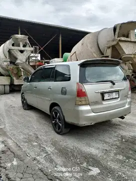 Toyota Kijang Innova 2006 Bensin