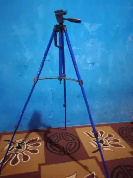 Di Jual Ada  4 Tripod Kamera