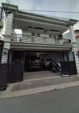 Rumah 2 Lantai Kelapa Dua Kebon Jeruk Jakarta Barat