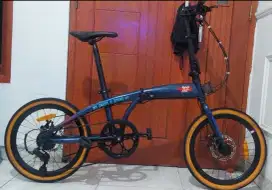 Sepeda lipat element police edisi Rans