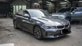 BMW 320i 2021 Bensin