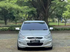 HYUNDAI GRAND AVEGA 2012 AUTOMATIC LOW KM