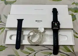 Apple watch series 3 size 42”
