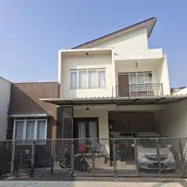 Rumah Bagus Modern Siap Huni di Taman Kopo Indah 1