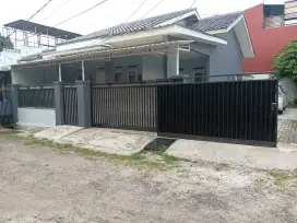 Disewakan rumah tinggal  dekat jl raya bojong kulur