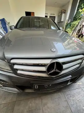 Mercedes-Benz C200 2011 Bensin
