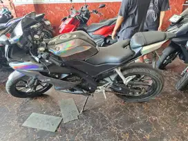 JUAL CEPAT R15 V3 2021 MOTOR MULUS MESIN HALUS