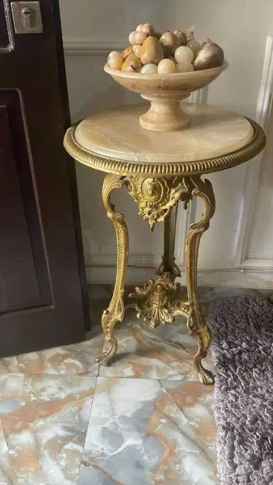 Meja batu asli preloved