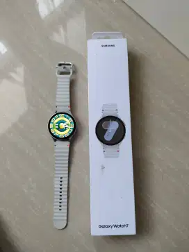 Samsung Watch 7 size 44mm Sein mulus