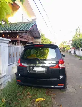 SUZUKI ERTIGA AT GL 2017 ISTIMEWA