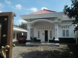 Dijual Rumah mewah Jl. Ratu Dibalau Lt 607m² ‎Lb 144m²