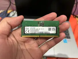 SK hynix 8gb DDR5 SODIMM