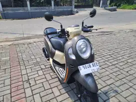 HONDA SCOOPY SPORTY 2023 KM 16RB