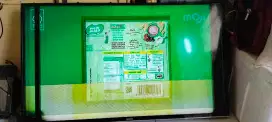 TV LED Digital Samsung 43 inch minus garis