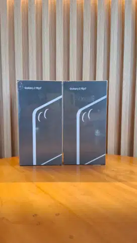 CASHBACK! SAMSUNG ZFLIP7 NEW STOK MASIH SEGEL BISA COD
