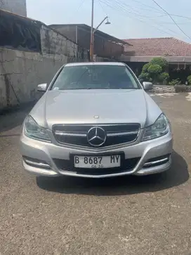 Mercedes Benz C200 W204 2011 Custom Avantgarde