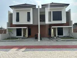 Rumah Baru Mewah 2 lt Banyaj Bonus Cluster Kertonatan Kartasura