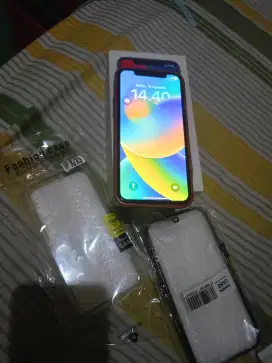 iPhone X 64GB  LL/A