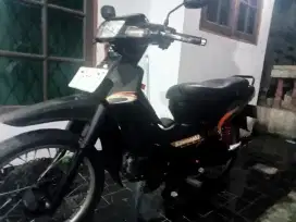 Kaze R warna hitam tahun 2002