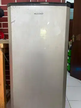 Kulkas panasonic 1 pintu good condition