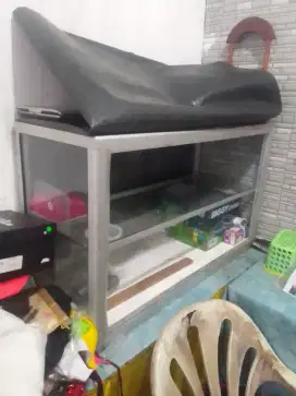 Etalase Dagangan 100x70 Lok Kemanggisan