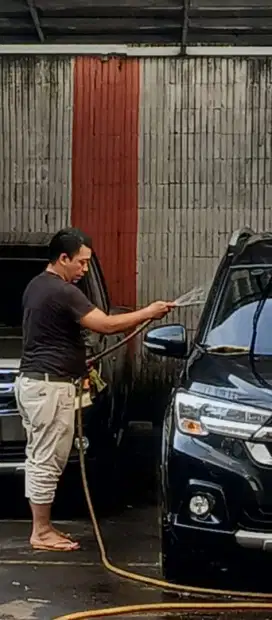 mencari  lowongan   sebagai driver