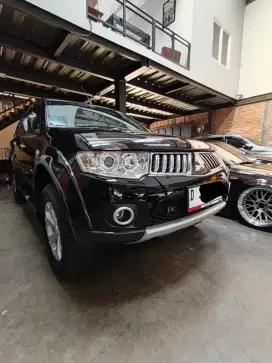 Dijual Mitsubishi Pajero Exceed 4x2 AT Tahun 2010 Rp. 199.000.000