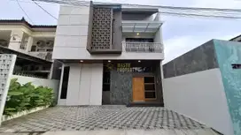 RUMAH 2 LANTAI, CARPOT 2 MOBIL, DEKAT MONUMEN JOGJA KEMBALI
